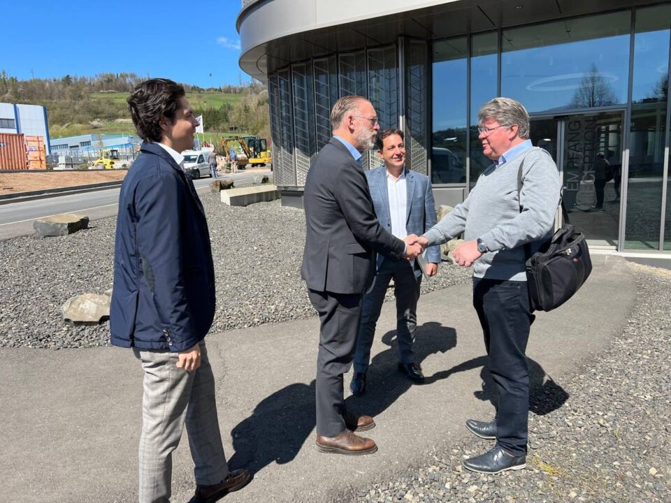 Empresa alemana instalará planta en Querétaro para abastecer a industria automotriz