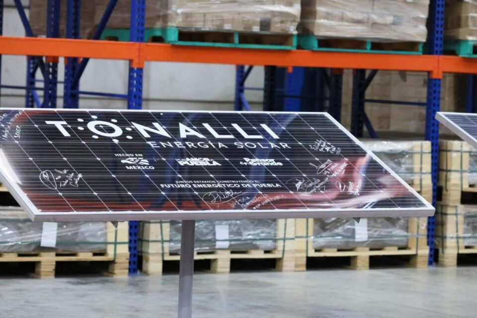 Tonalli arranca la primera fábrica de paneles solares en Puebla