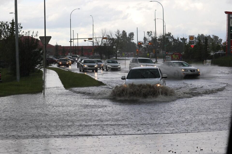 Falta de previsión climática cuesta 25 mdp diarios a empresas; alertan sobre urgencia de modelos de riesgo