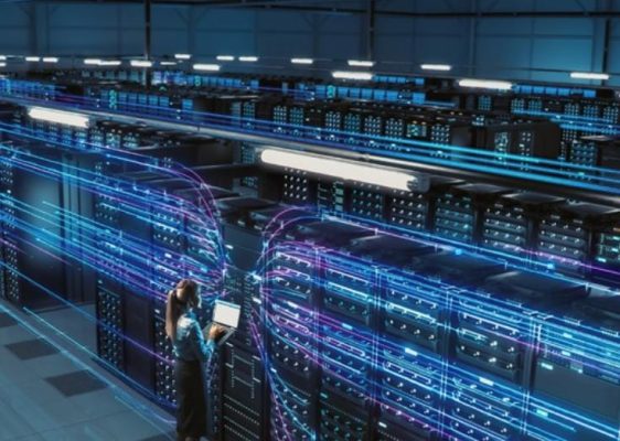 Innovación en infraestructura digital: Baker Hughes y Hitachi lanzan plataforma para mitigar crisis eléctrica en centros de datos