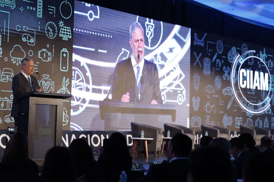 Arranca el 23º Congreso Internacional de la Industria Automotriz en México!