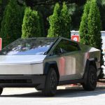 Tesla vende más de 16,000 Cybertrucks en 2025, pero enfrenta una caída del 38% en ventas