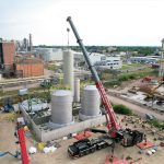 Mammoet impulsa la construcción de planta de polímeros COC de última generación