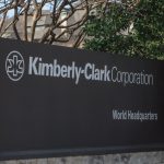 Kimberly-Clark adquiere Kenvue por 48,700 mdd