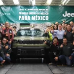 Jeep Cherokee Híbrido de Stellantis inicia producción en Toluca y refuerza el papel de México en la estrategia de electrificación