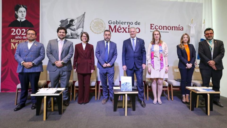 México traza una ruta para integrarse con mayor valor a la industria global de semiconductores