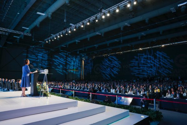 Claudia Sheinbaum y Caintra trazan la ruta económica de México en Nuevo León