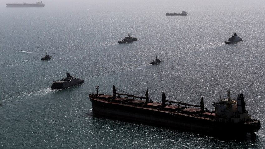 Petróleo podría alcanzar los 150 dólares por barril ante crisis prolongada en Ormuz