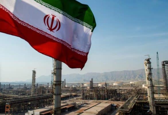 Trump amenaza con destruir la infraestructura eléctrica de Irán ante crisis en el estrecho de Ormuz