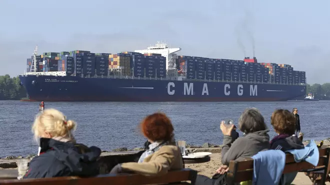 El buque francés CMA CGM Kribi cruza el Estrecho de Ormuz; primer tránsito europeo tras inicio del conflicto