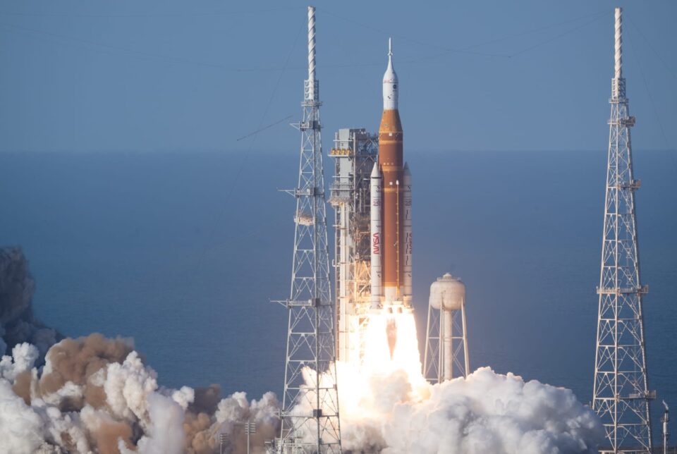 Misión de Artemis II: Del centro de la Tierra al firmamento