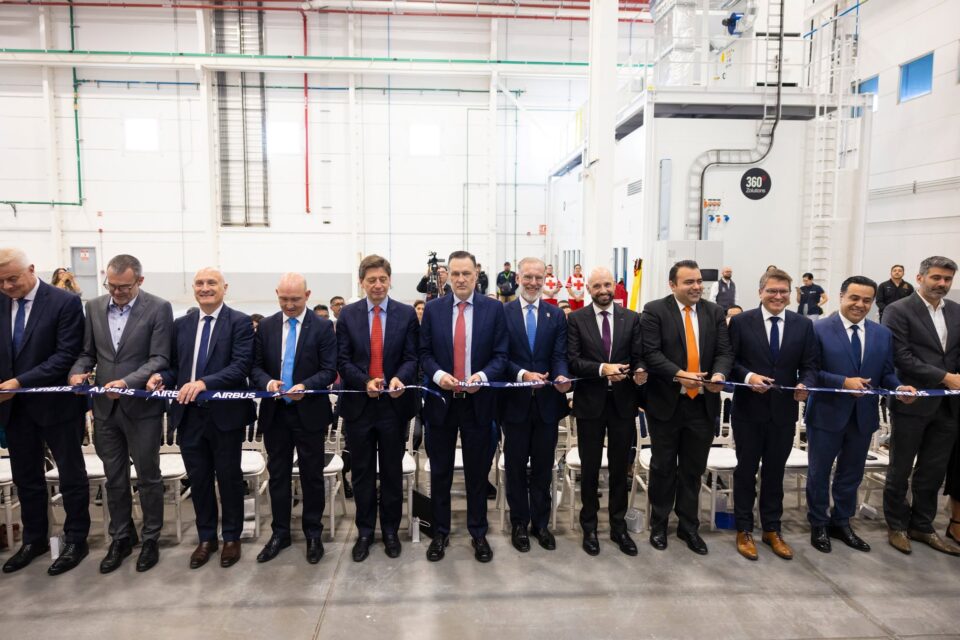 Airbus inaugura expansión de su planta en Querétaro con inversión de 646.7 MDP