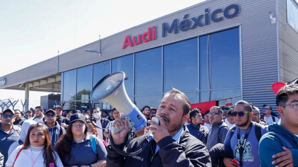 Otorga Tribunal Laboral prórroga de 10 días a Audi y Sitaudi para evitar la huelga en México